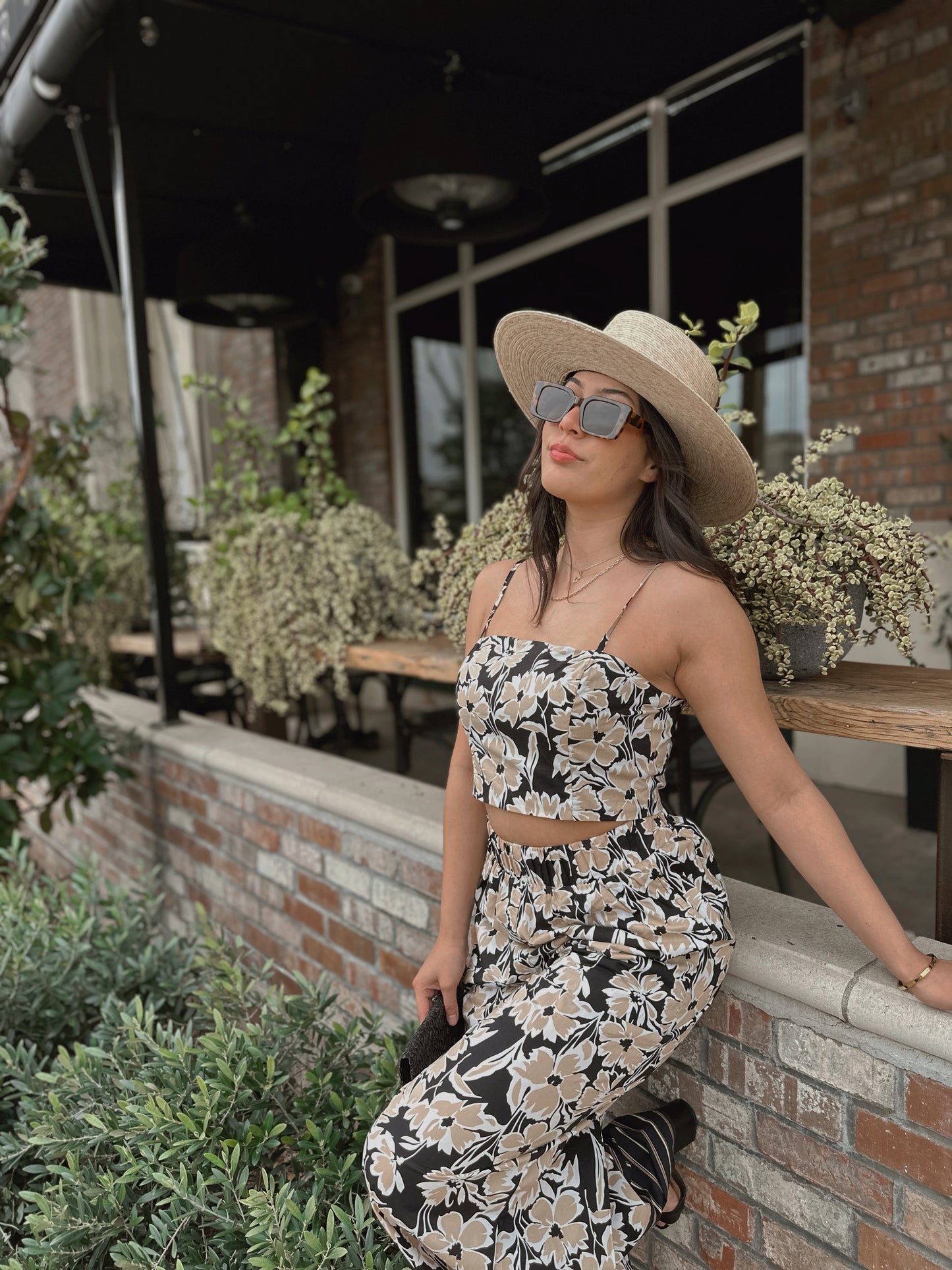 Florencia Spaghetti Strap Crop Top