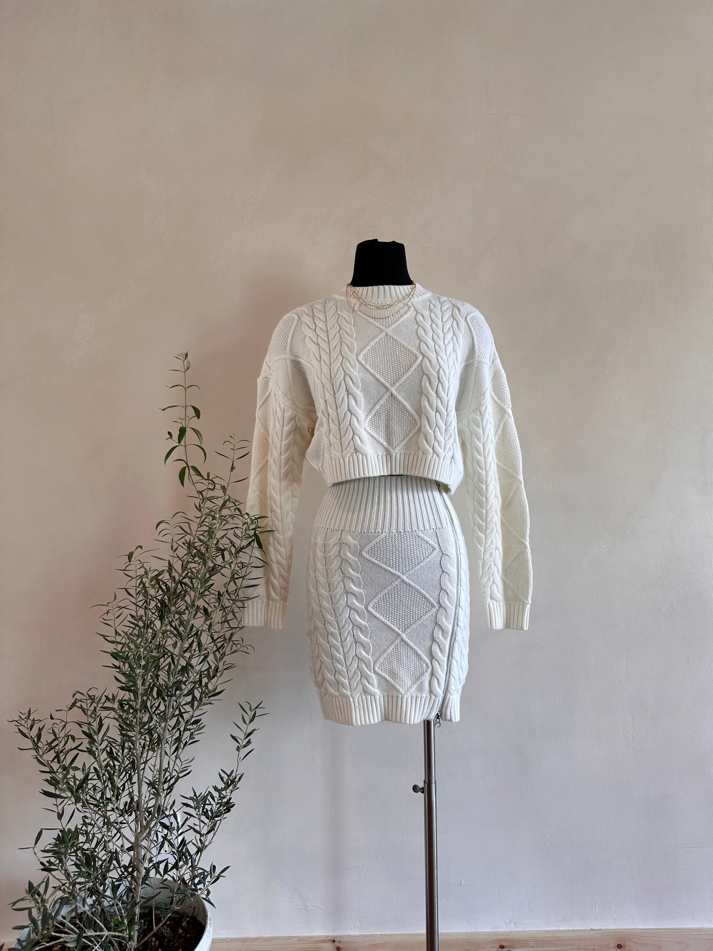 Sophie 2-Piece Sweater & Skirt Set