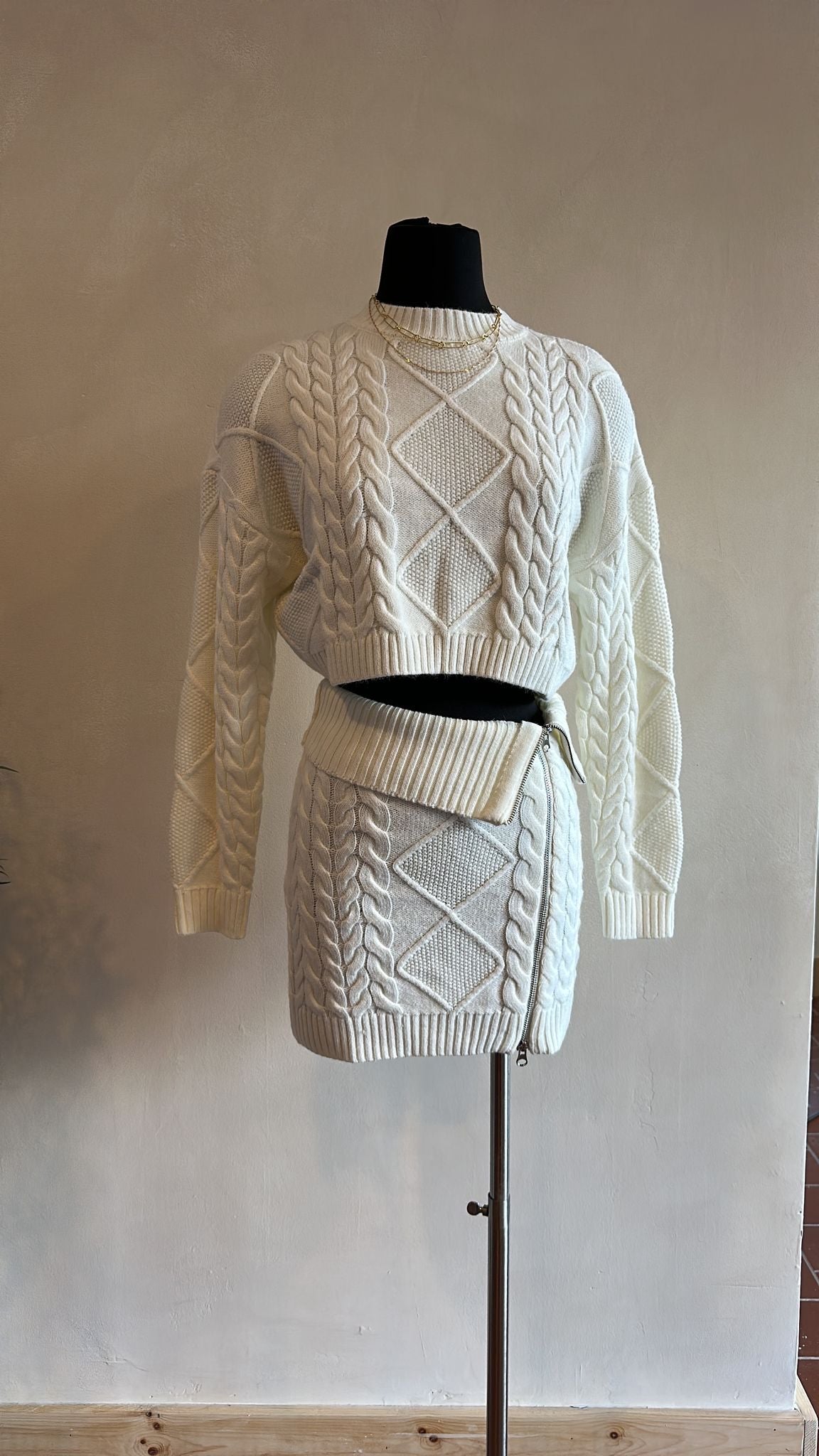 Sophie 2-Piece Sweater & Skirt Set