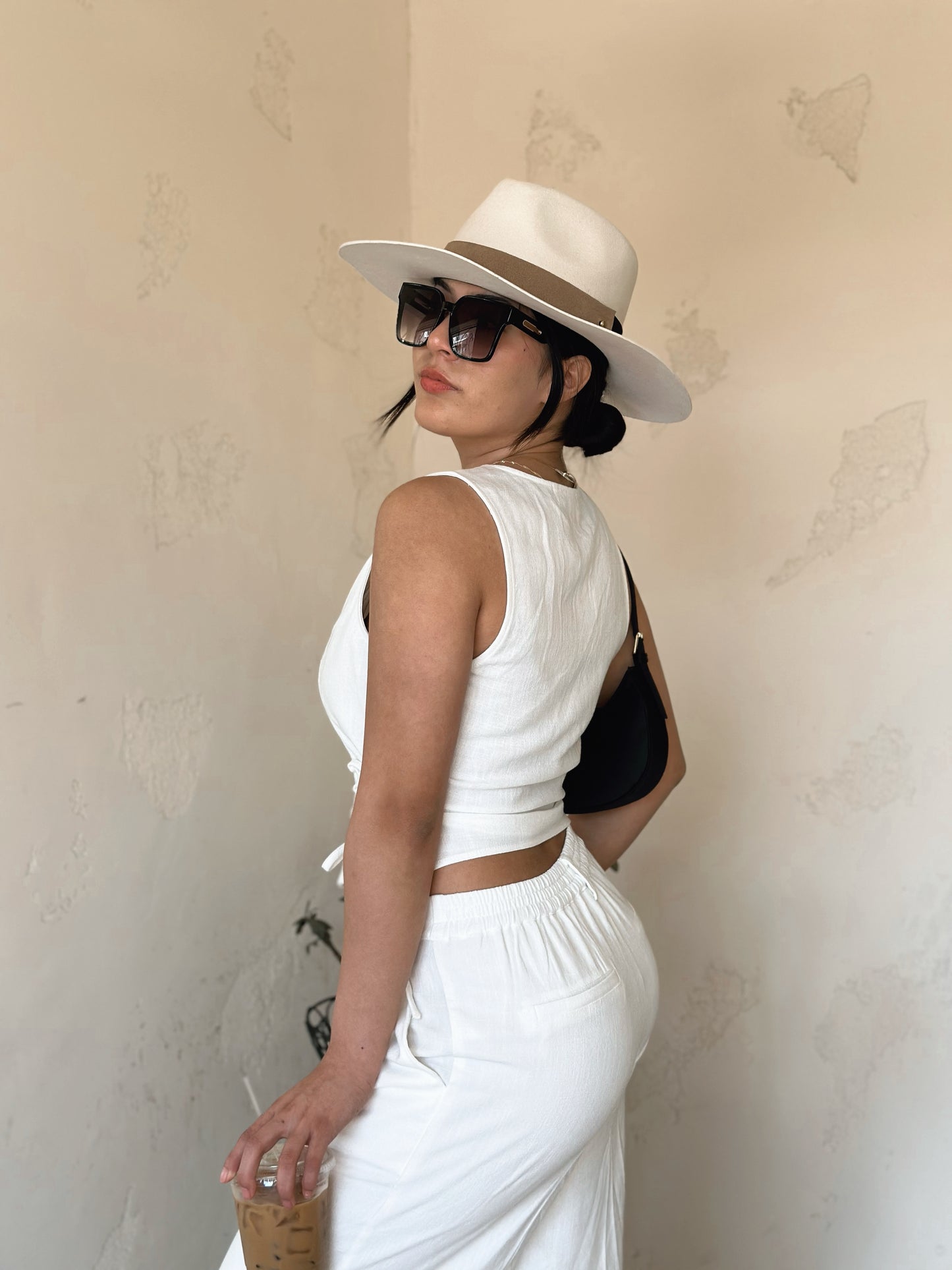 Tied Up Linen Trousers