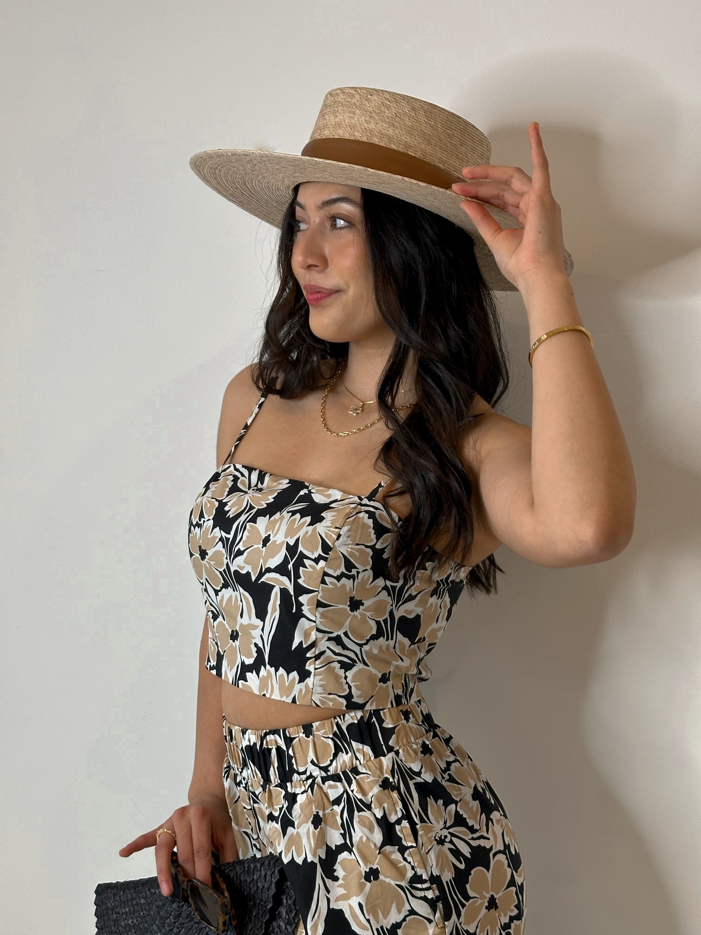Florencia Spaghetti Strap Crop Top