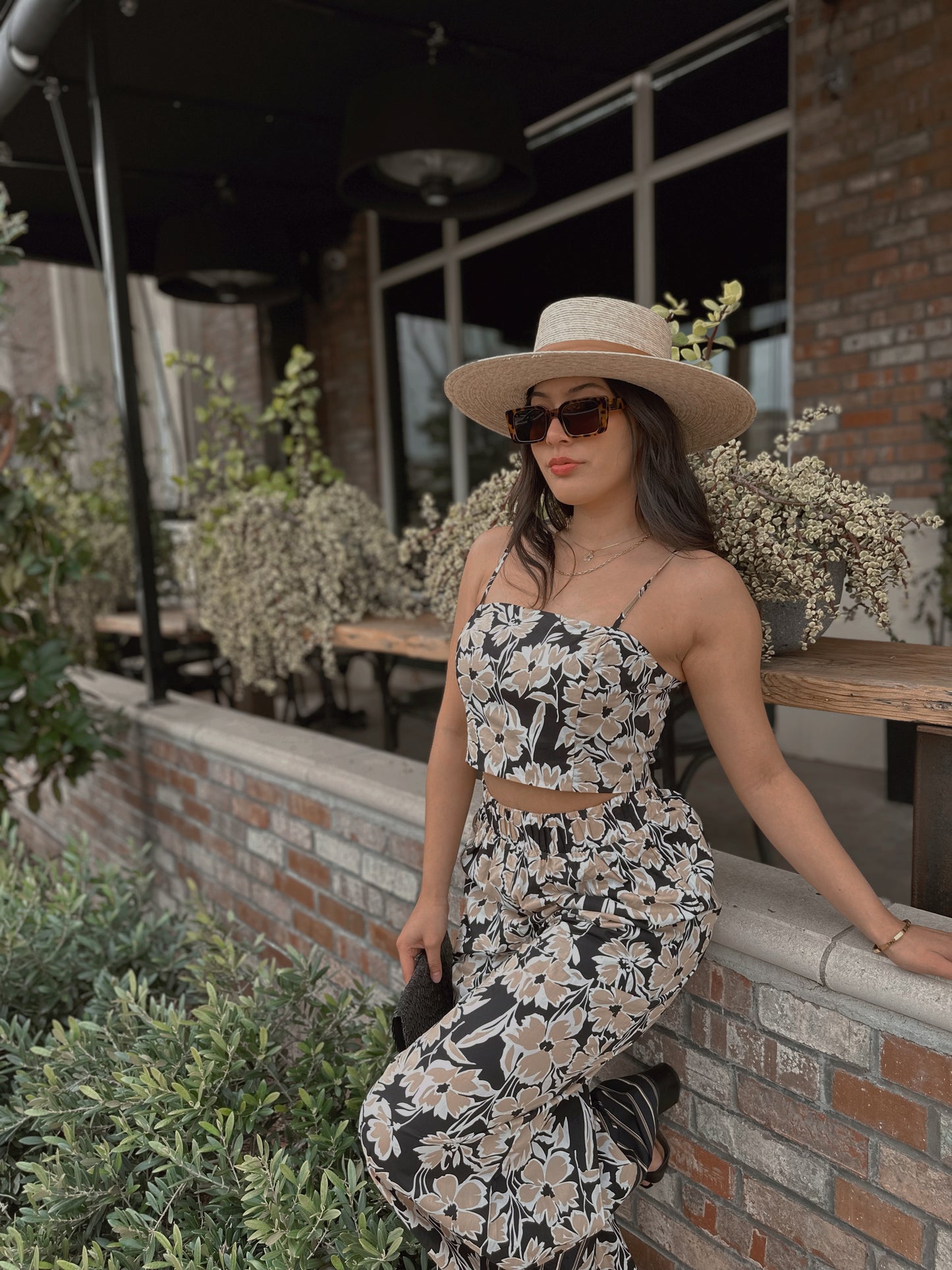 Florencia Spaghetti Strap Crop Top