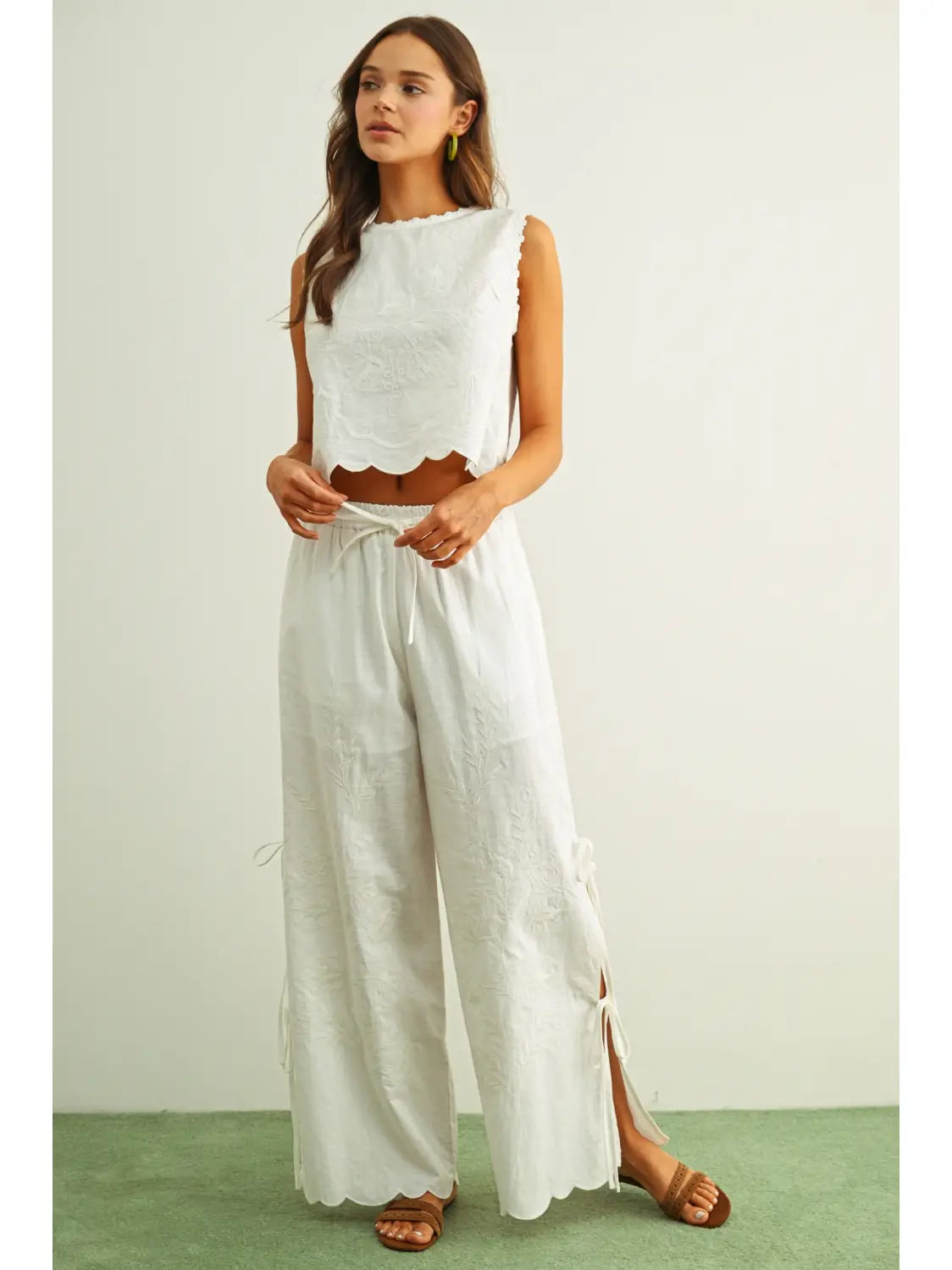 Embrodiery with Tie On the Side Sleeveless Top