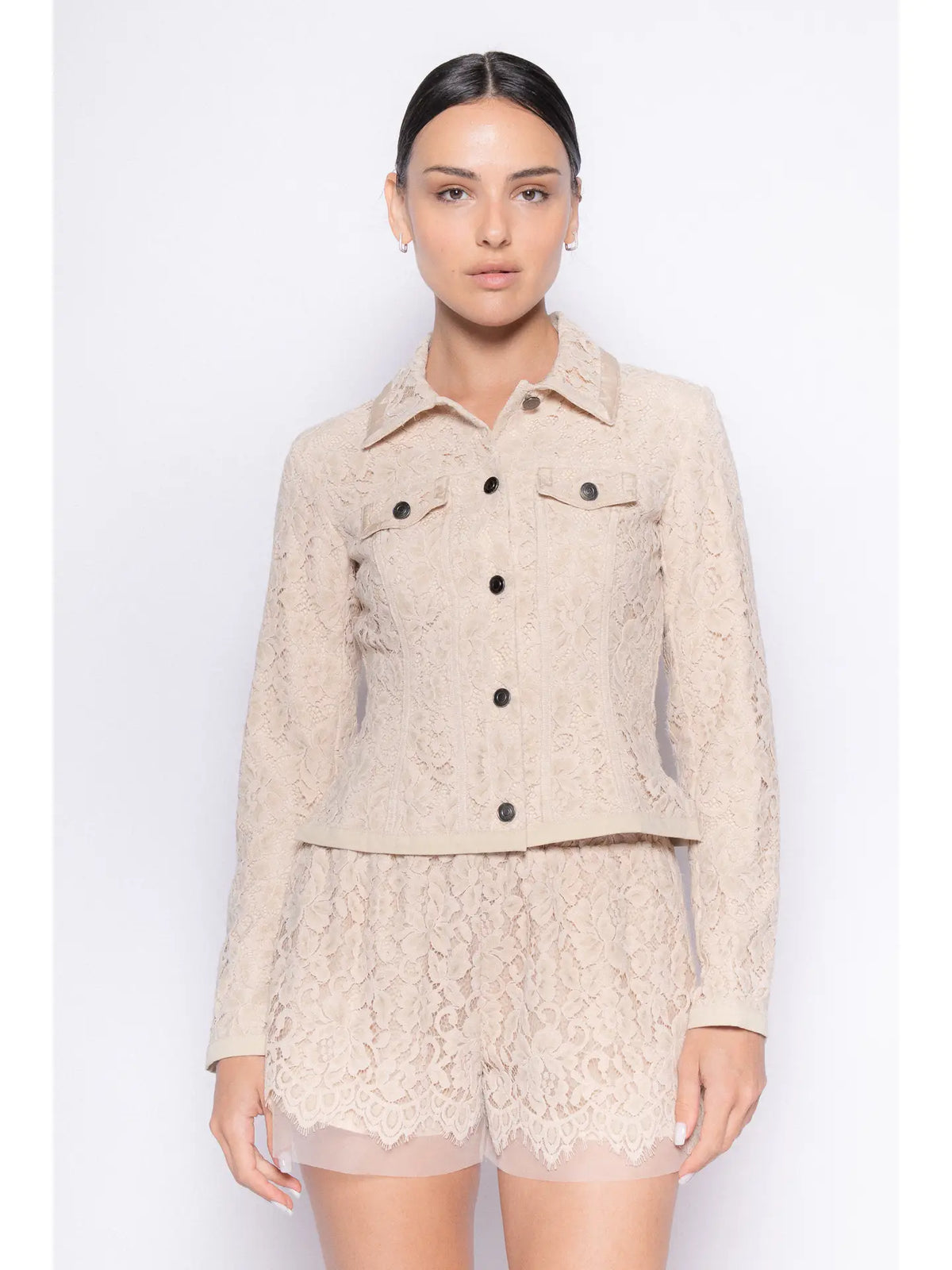 Delicate And Feminine Lace Shorts