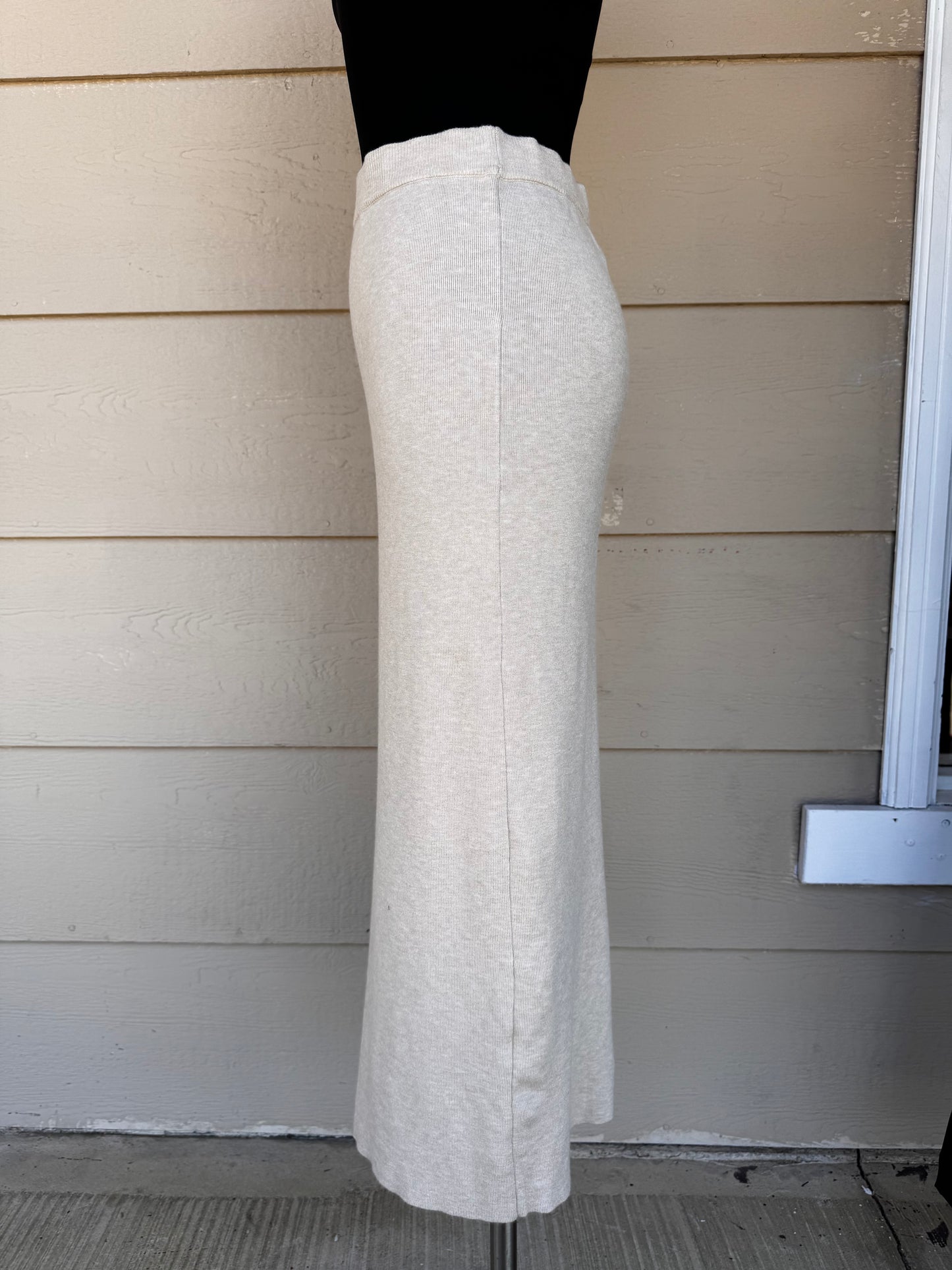 Button Bloom Knitted Skirt