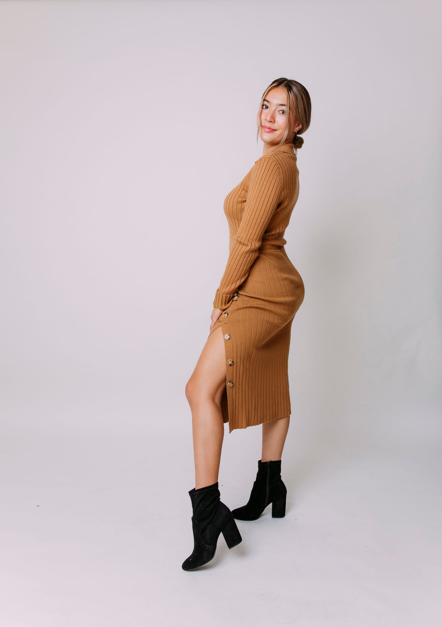 CITY LIFE RIBBED SLIT DRESS