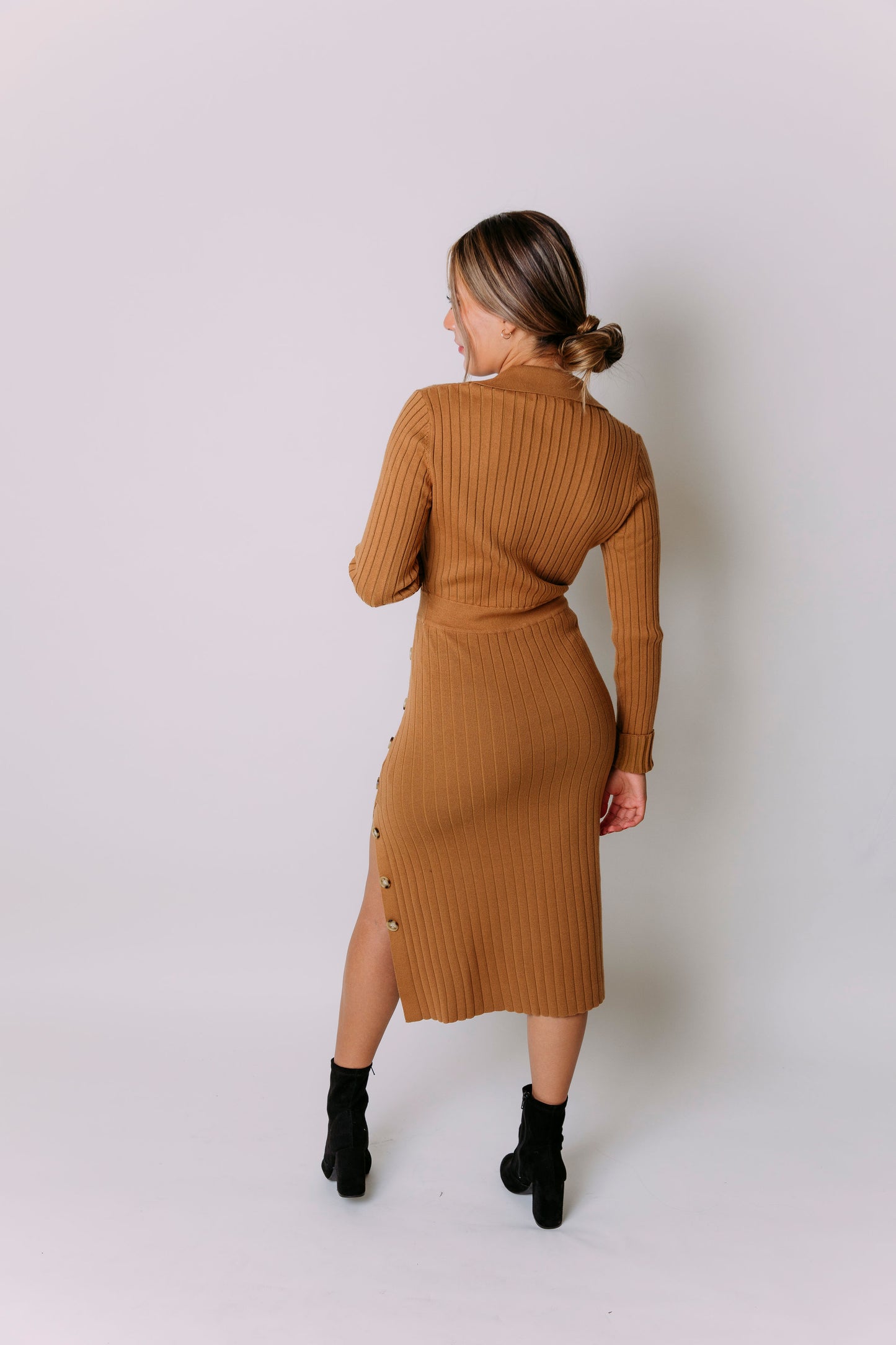CITY LIFE RIBBED SLIT DRESS