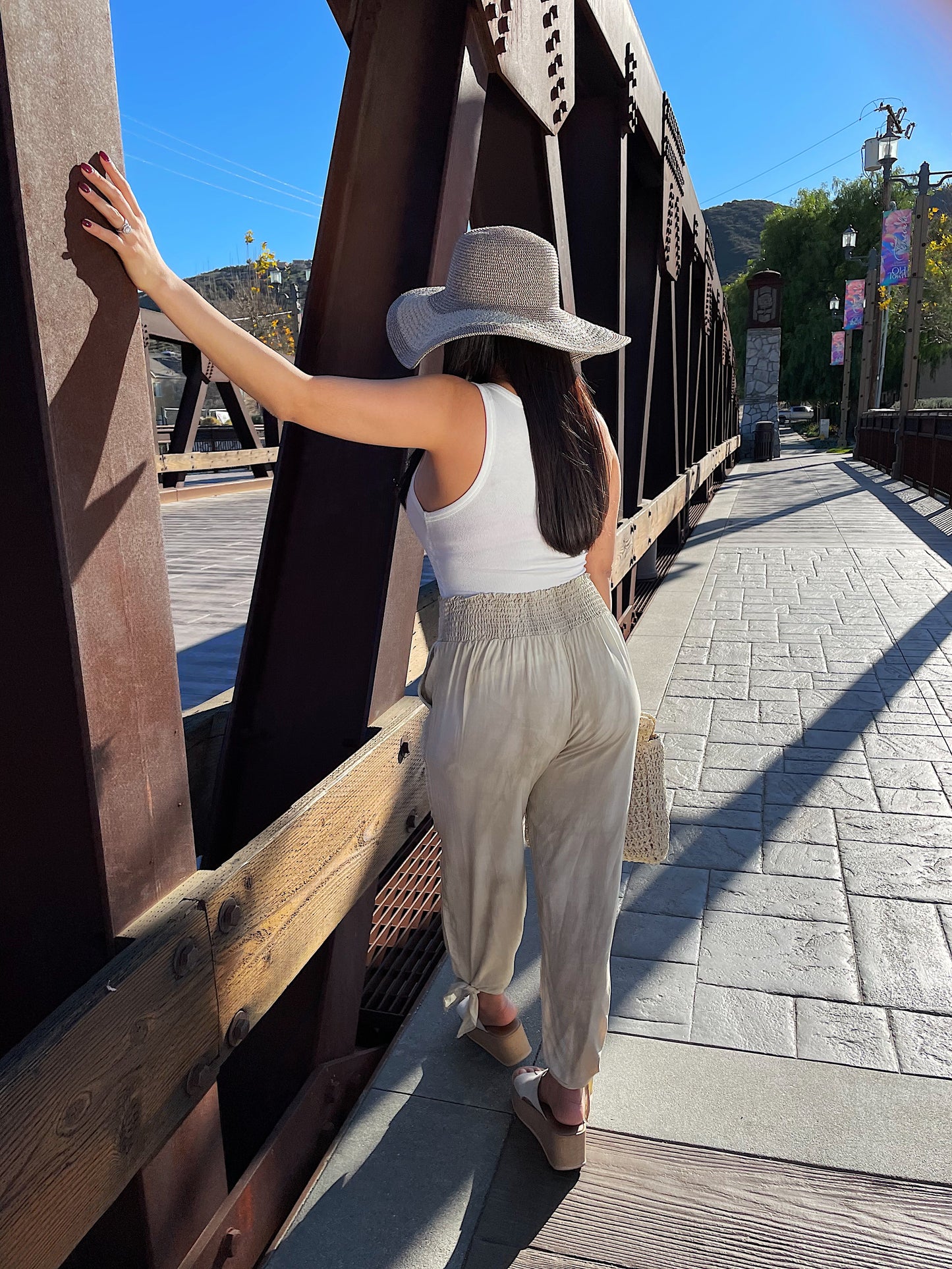 LOVE ON TAUPE PANTS