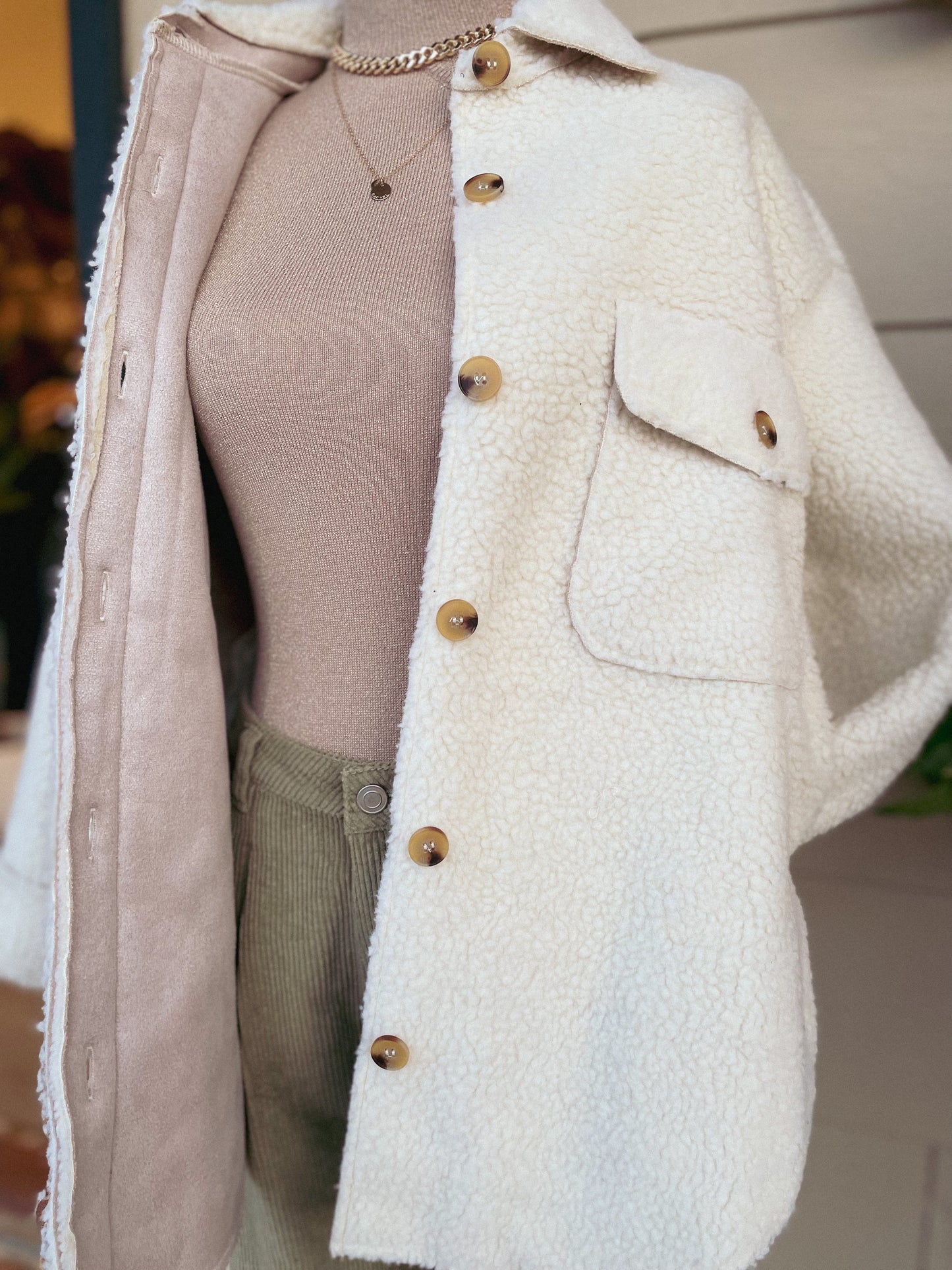 CUDDLE ME OVERSIZED SHERPA JACKET