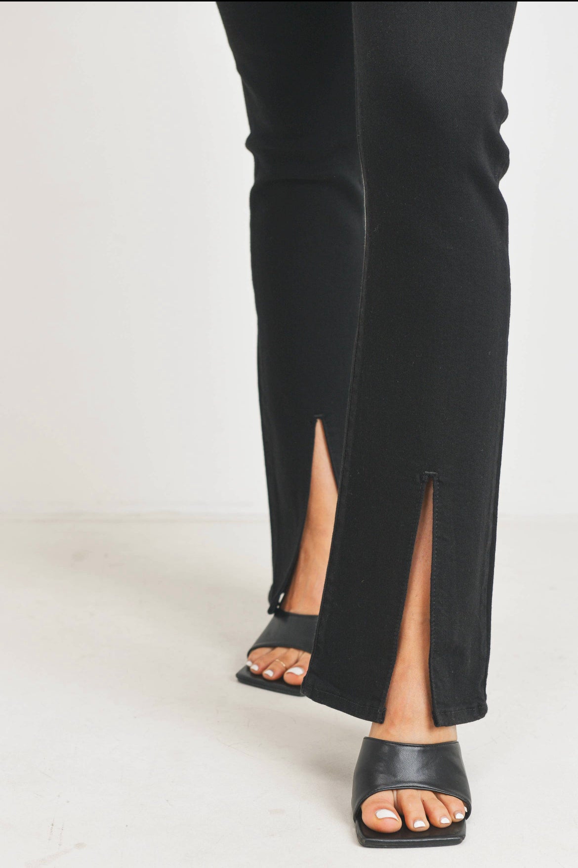 The Looker Flared Jeans