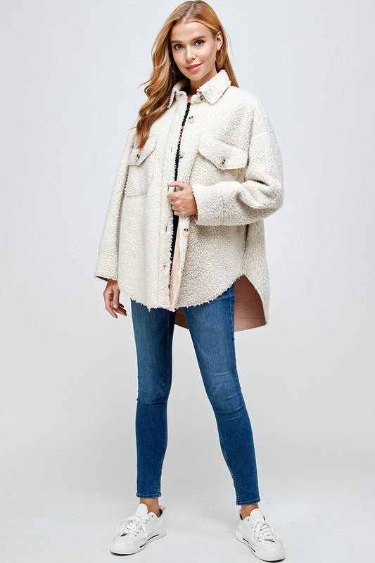 CUDDLE ME OVERSIZED SHERPA JACKET
