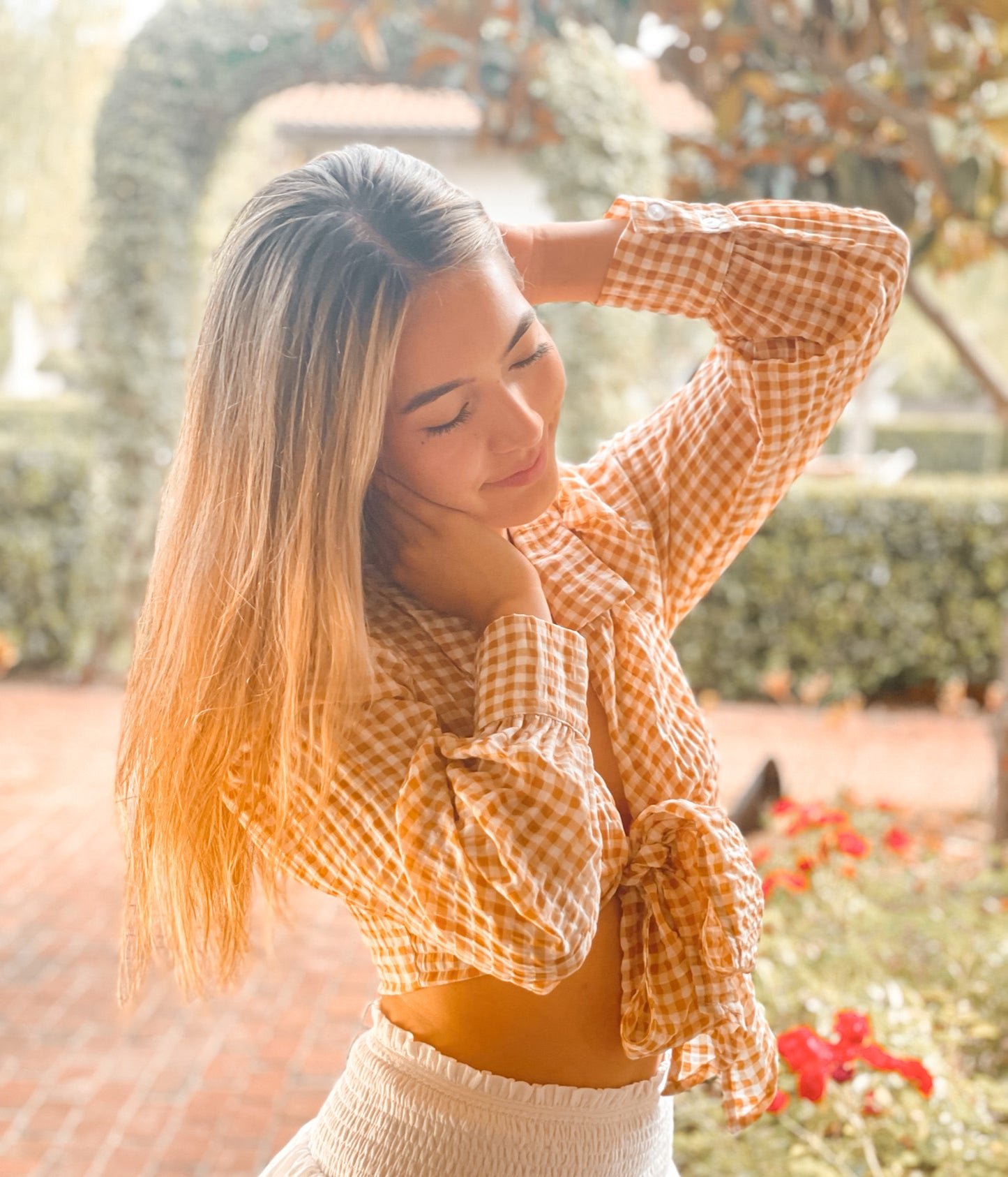 BRUNCH BABE GINGHAM TIE TOP