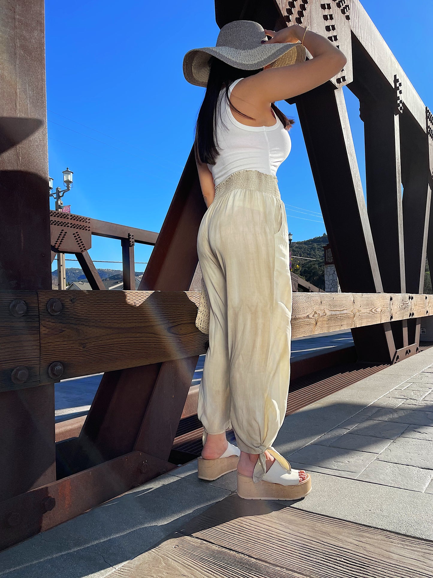 LOVE ON TAUPE PANTS