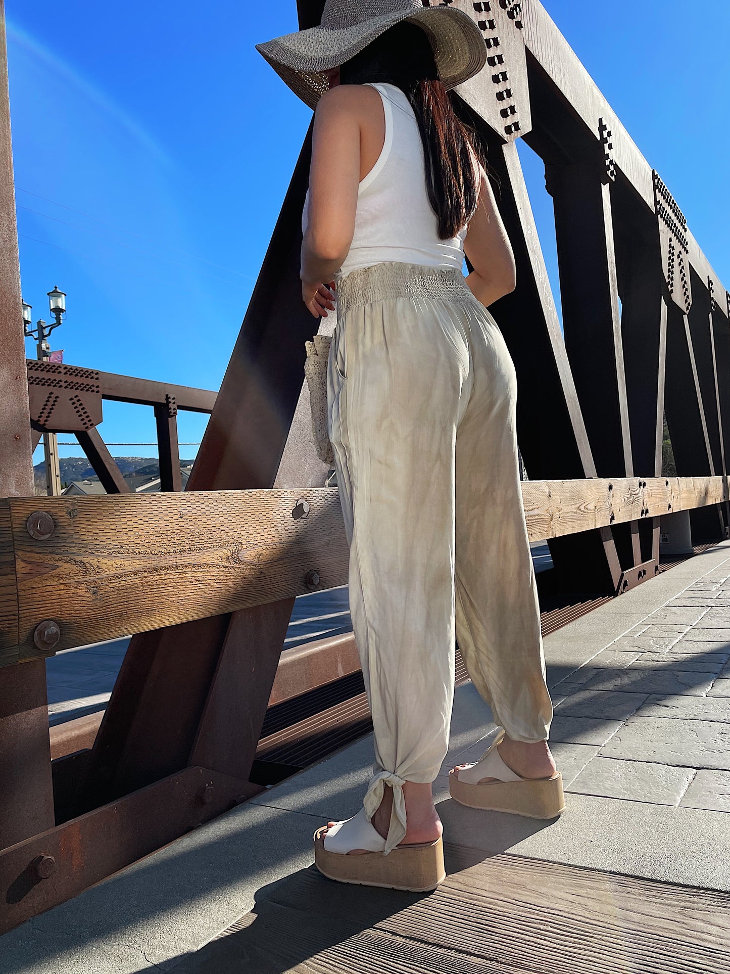 LOVE ON TAUPE PANTS