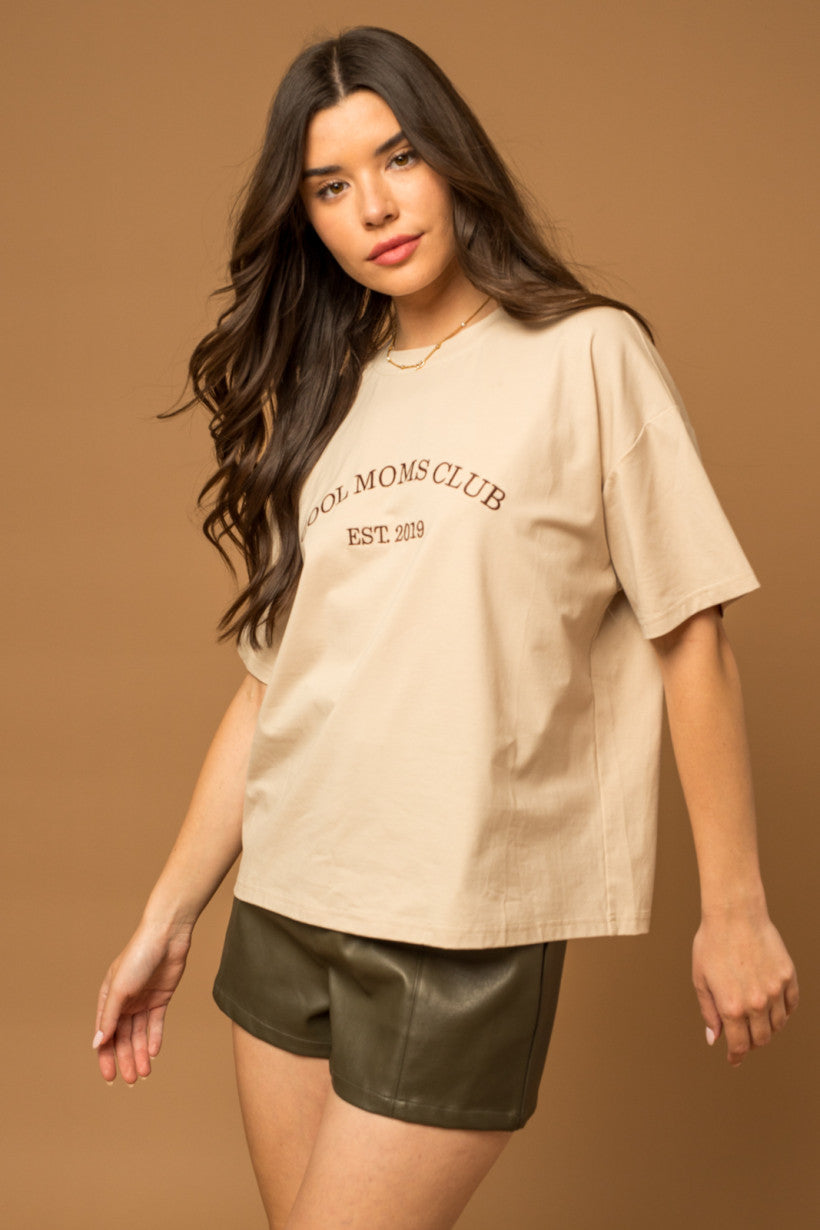 "Cool Mom's Club" T-Shirt