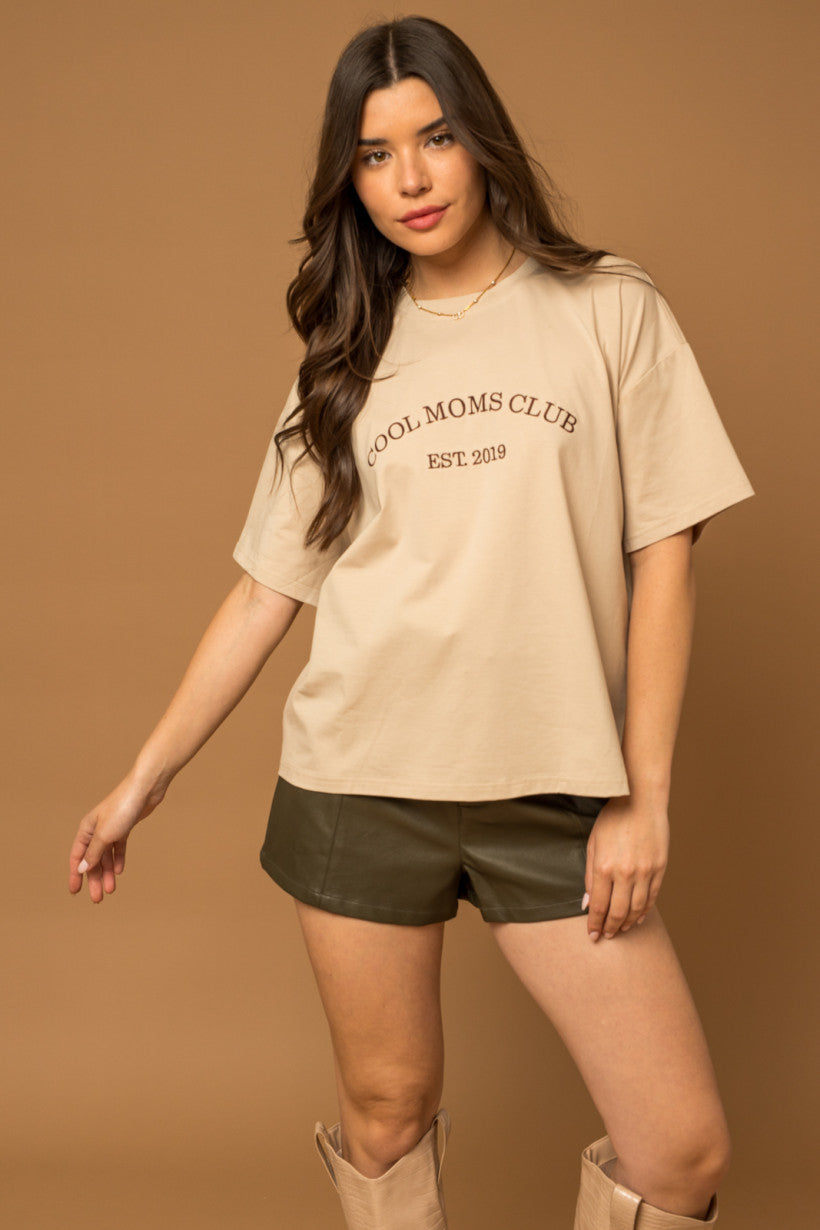 "Cool Mom's Club" T-Shirt