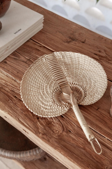 Woven Paradisio Fan in Blonde