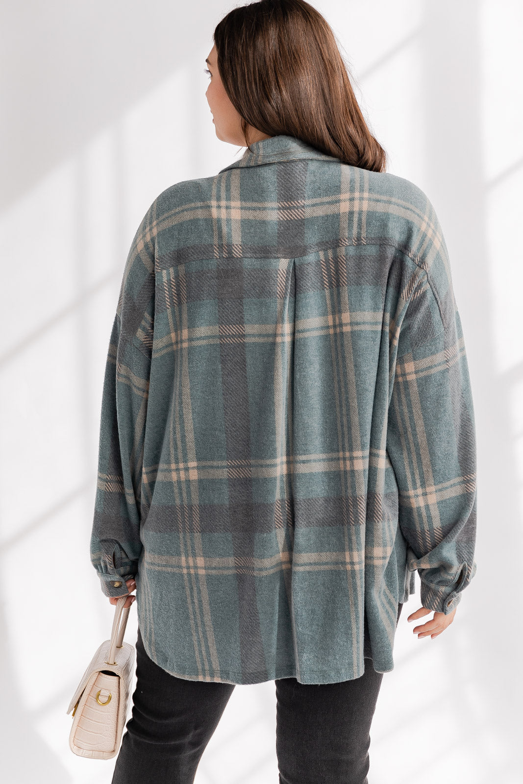 PLUS SIZE CHILLING OUT FLANNEL